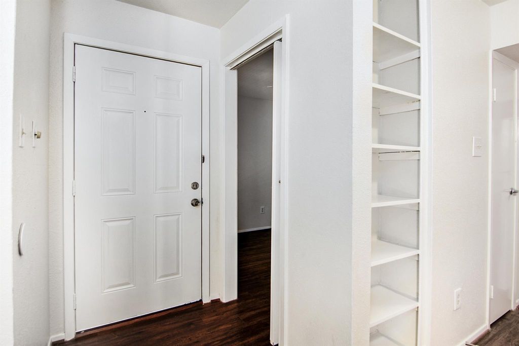 Photo of 18519 Egret Bay Boulevard #1708, Webster, TX 77058 (MLS # 94360566)