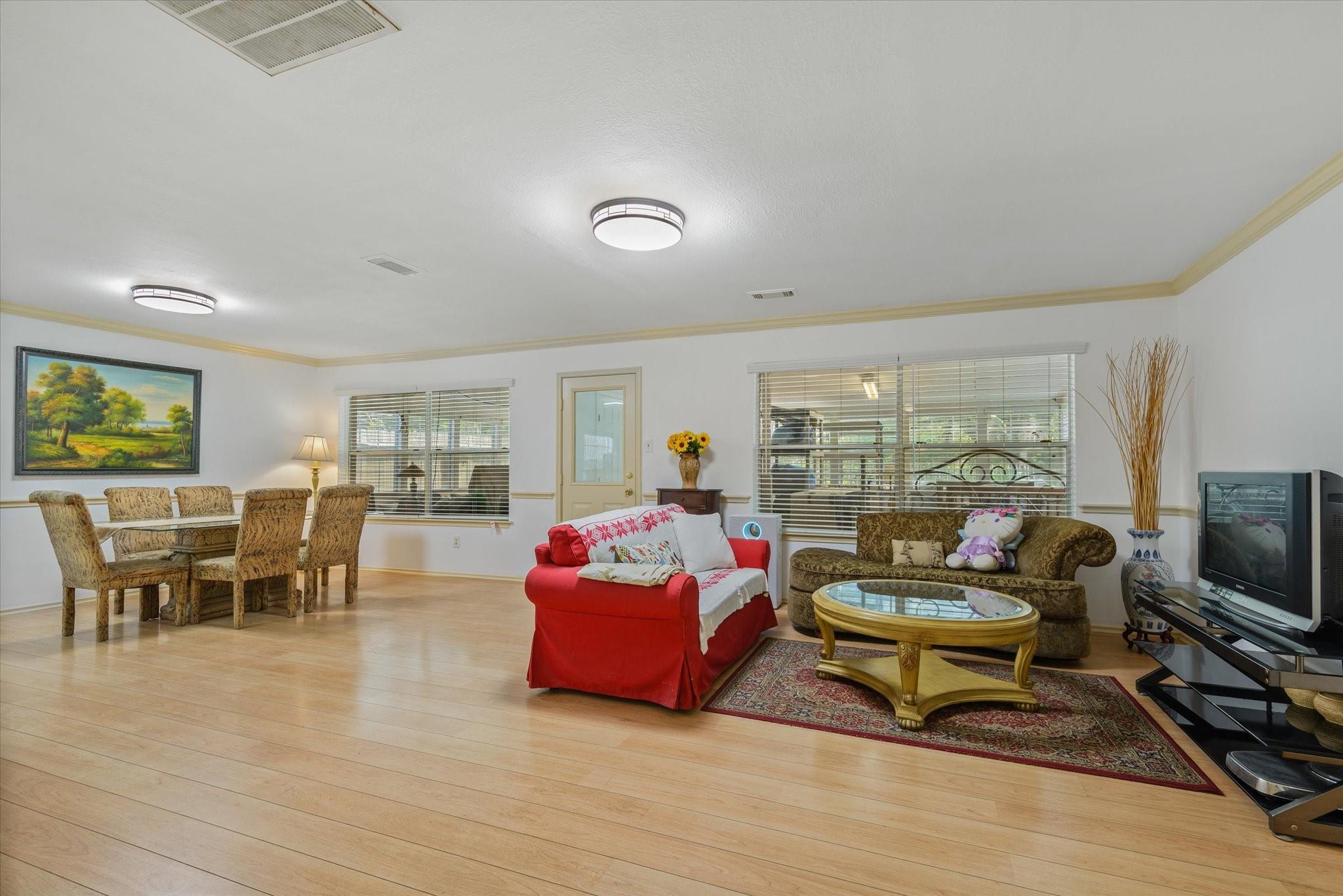 8052 Golf Green Circle