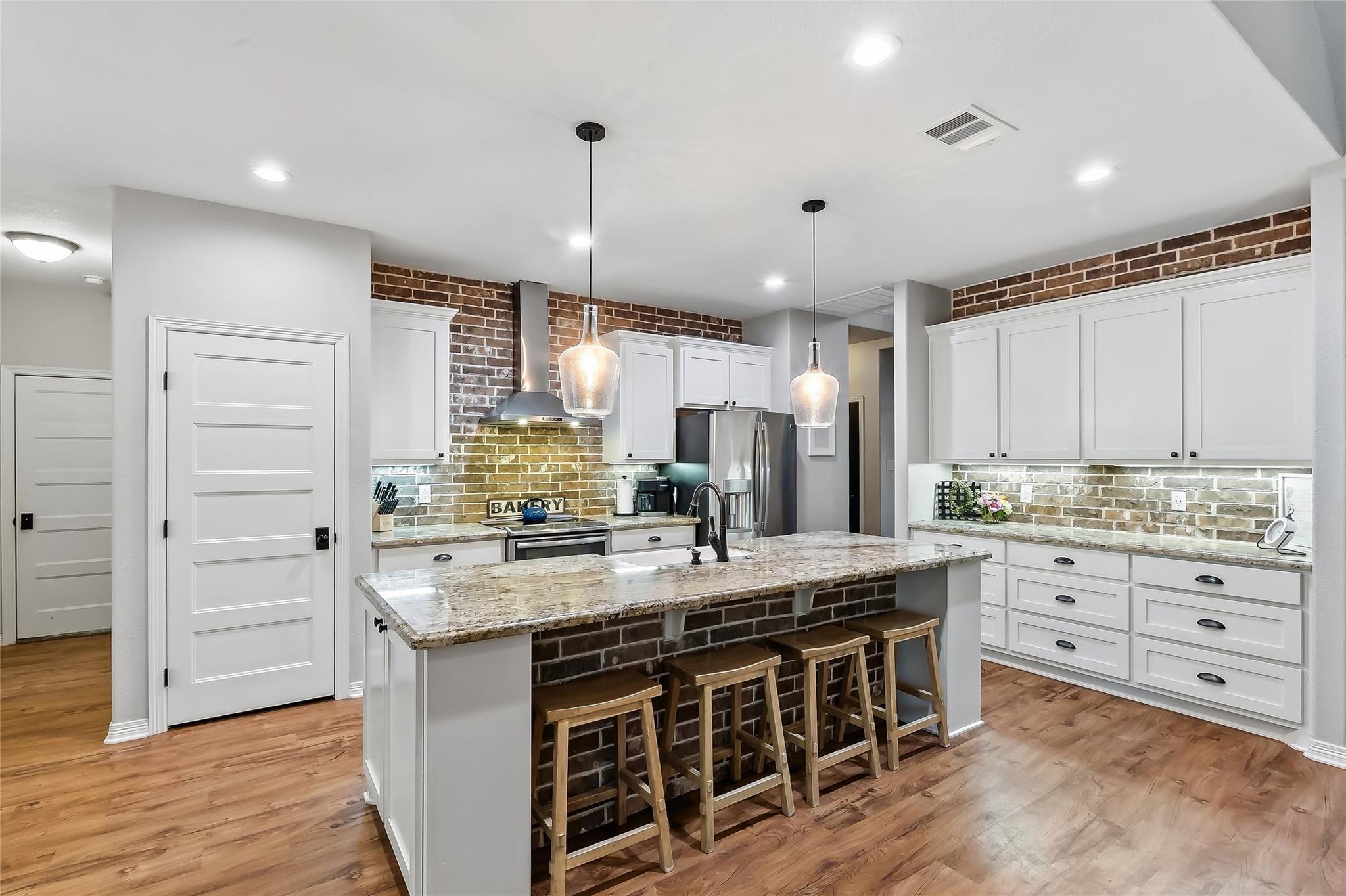 9669 Woodview Drive