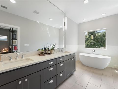 Tiny photo for 5204 Amber Sunrise Drive Dr, Houston, TX 77018 (MLS # 27933130)