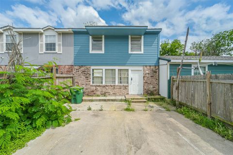 Photo of 9710 Galaxy Street, Houston, TX 77078 (MLS # 89214267)