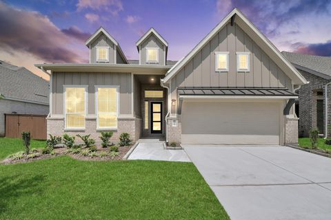 Photo of 9507 Chateau Hill, Manvel, TX 77578 (MLS # 98090299)