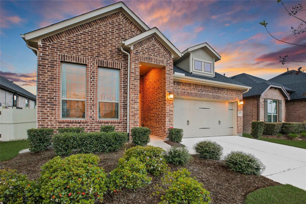 Photo of 10235 Bayou Oaks Drive, Conroe, TX 77385 (MLS # 31507814)