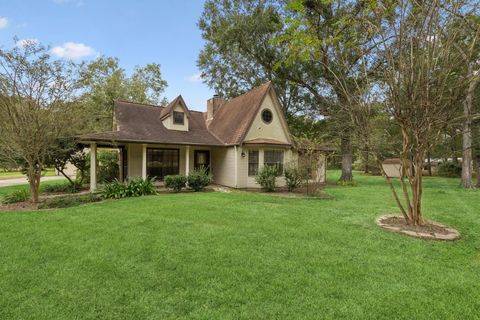 Photo of 9053 Lantern Creek Court, Conroe, TX 77303 (MLS # 54286754)