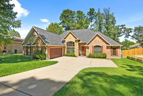 Photo of 1921 Rollingwood Drive, Huntsville, TX 77340 (MLS # 52081406)
