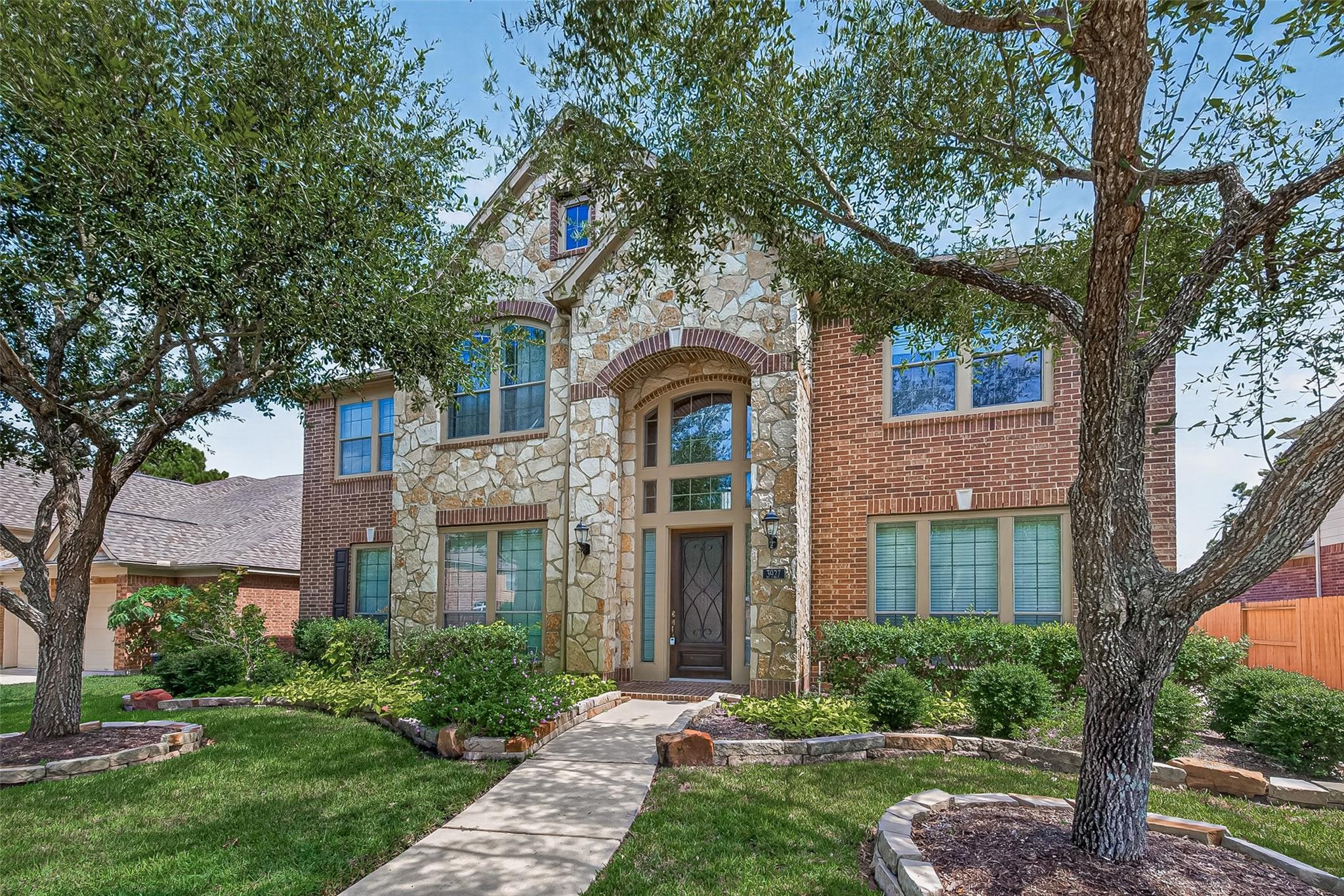 3927 Bowie Bend Lane
