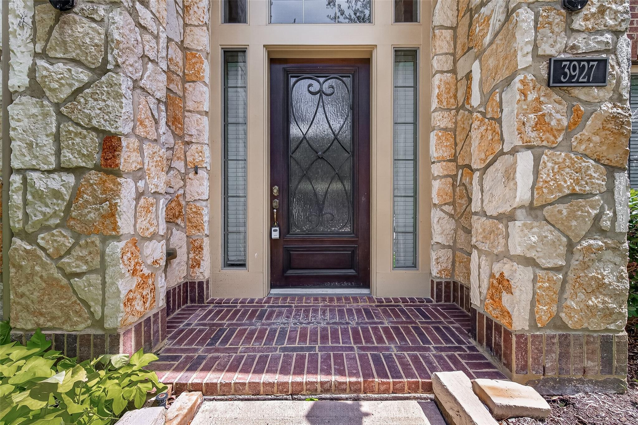 3927 Bowie Bend Lane