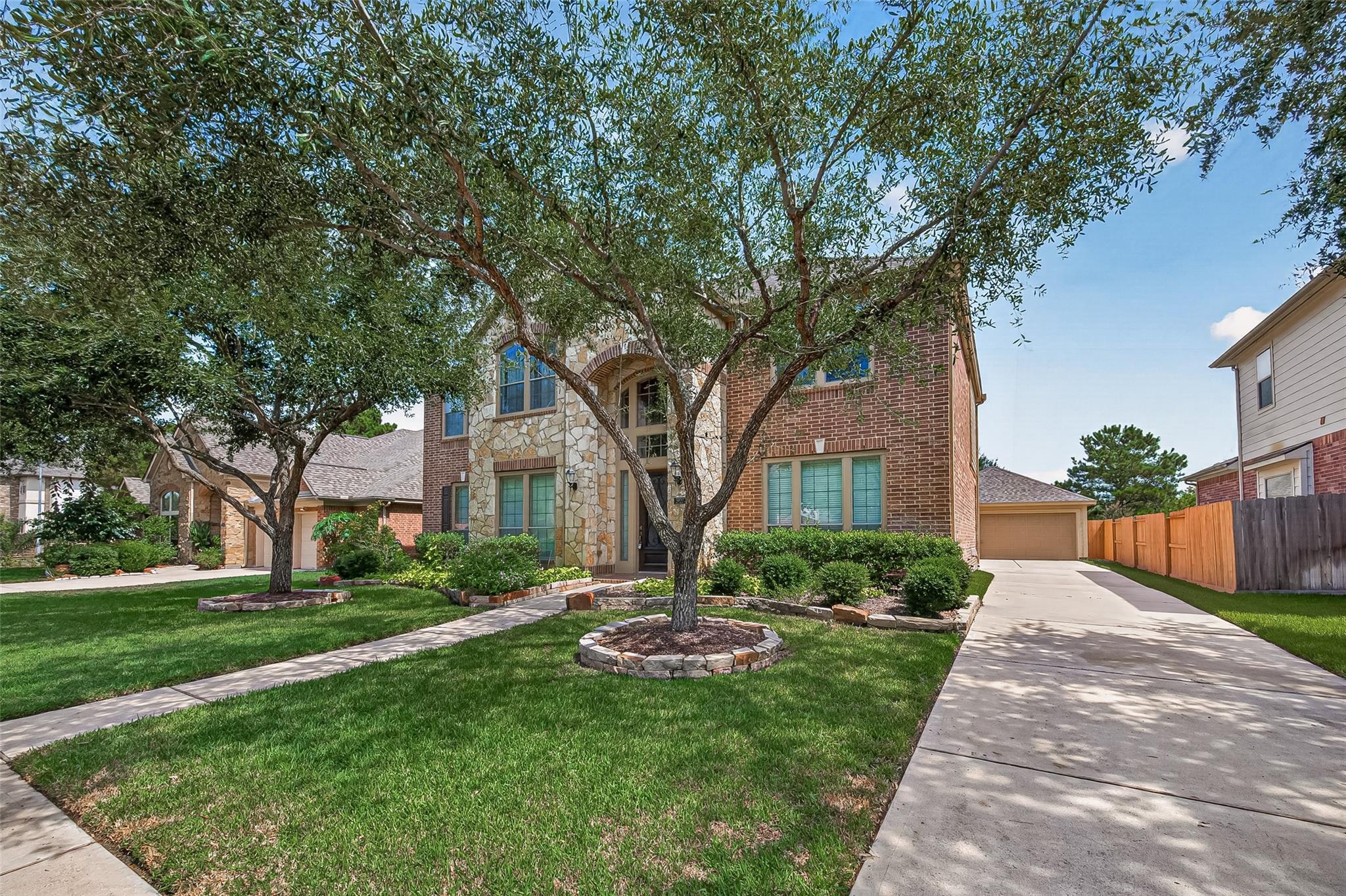 3927 Bowie Bend Lane