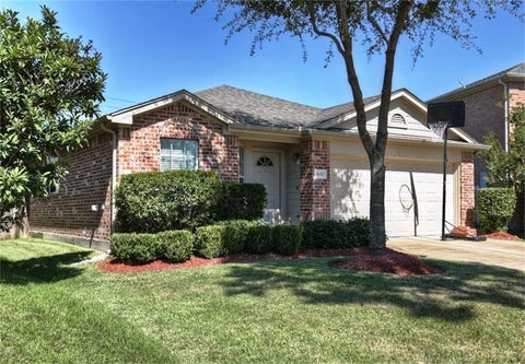 Homes For Sale - 16510 Bristle Creek Drive<br/> Houston, TX 77095