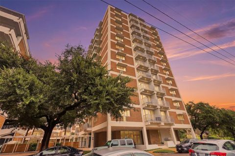 Photo of 3614 Montrose Boulevard #1001, Houston, TX 77006 (MLS # 63454383)