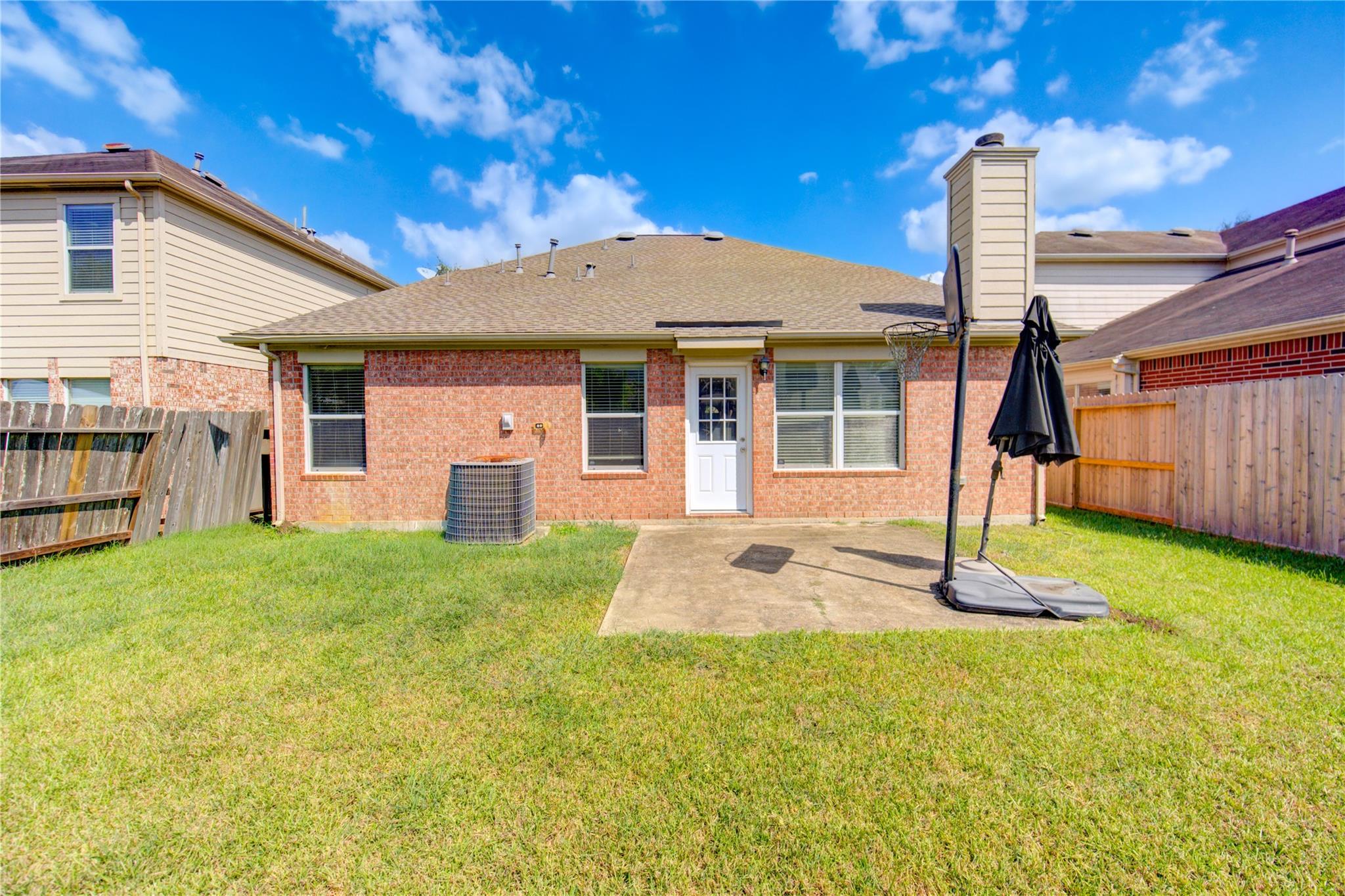 5711 Kenwood