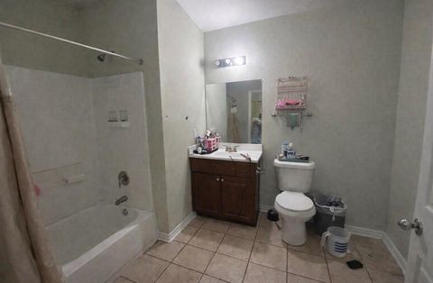 Tiny photo for 5526 Avenue M 1/2, Galveston, TX 77551 (MLS # 68829428)