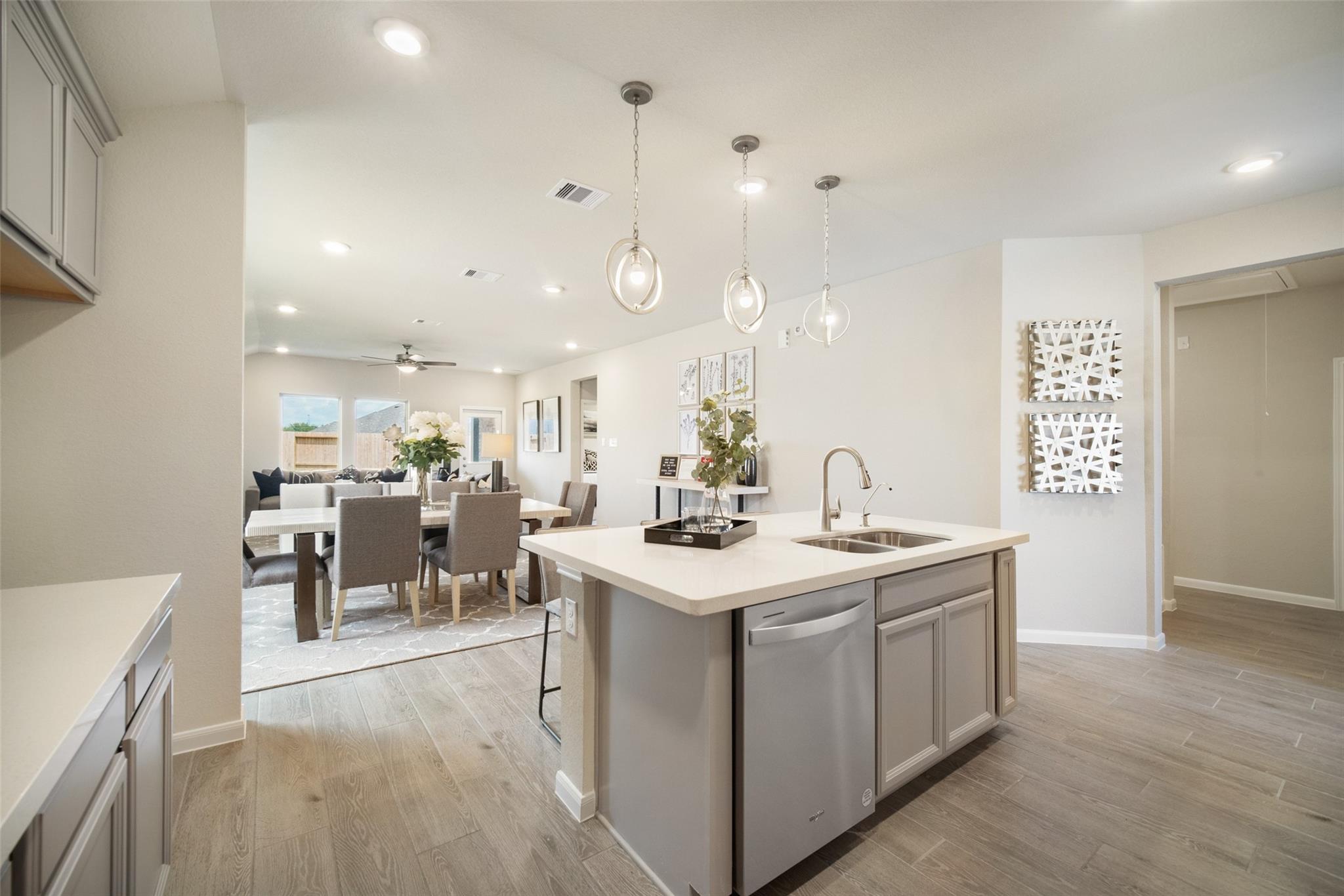 2806 English Laurel Drive