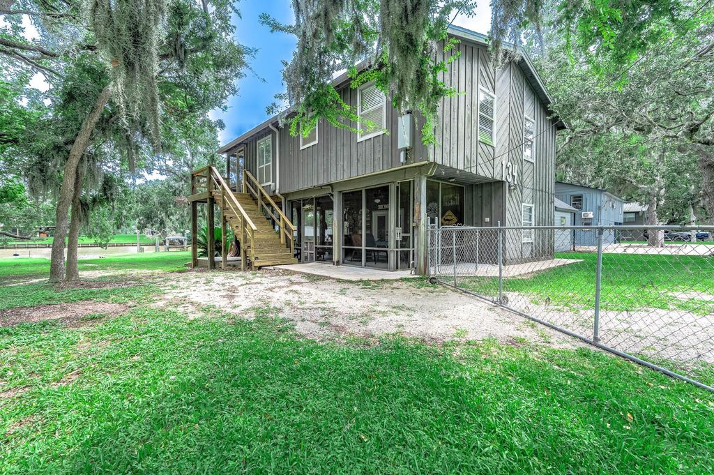 Photo of 134 Private Road 652, Sargent, TX 77414 (MLS # 25492224)