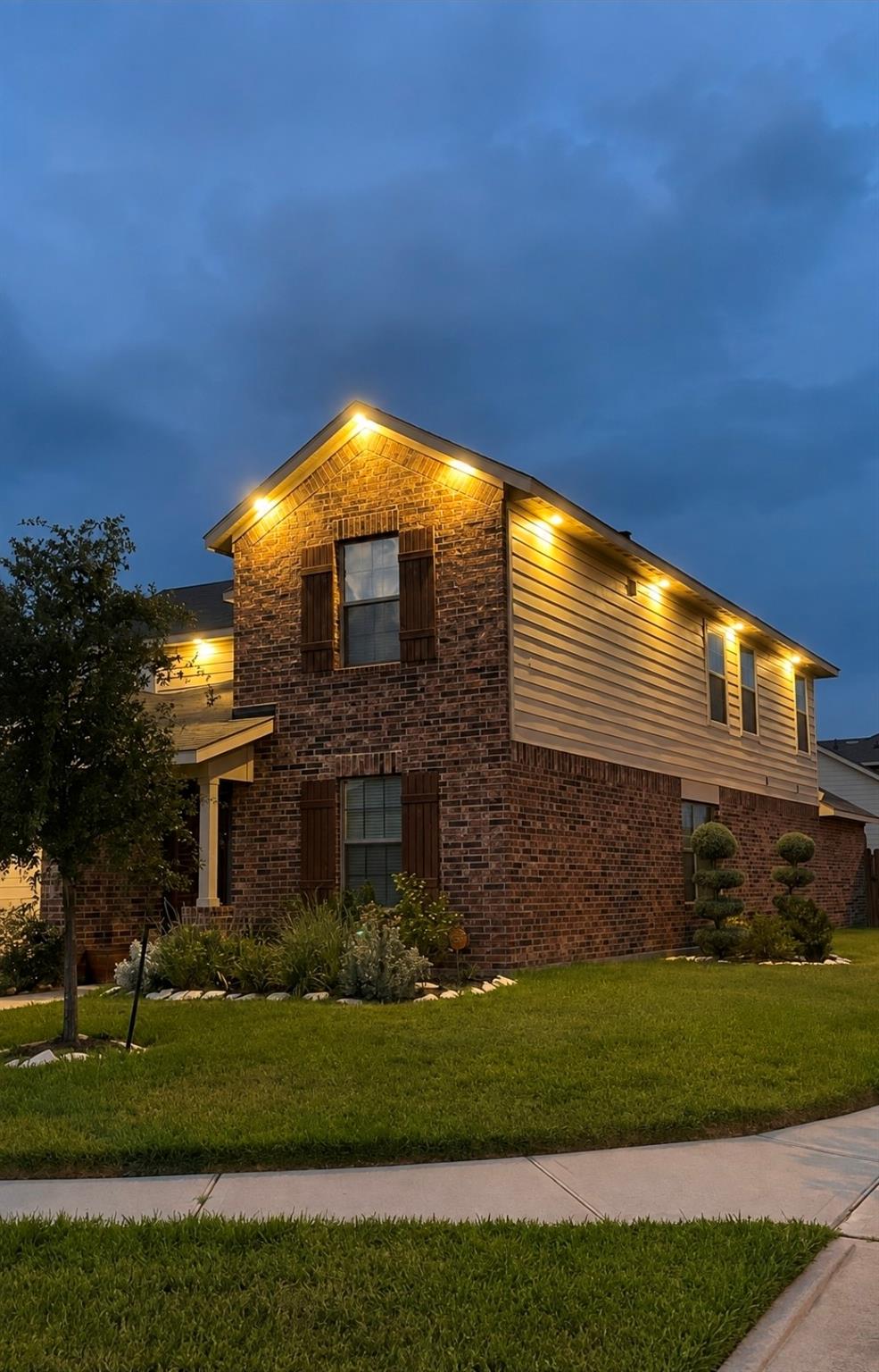 Photo of 1402 Rodeo Cattle Lane, Houston, TX 77049 (MLS # 19040823)