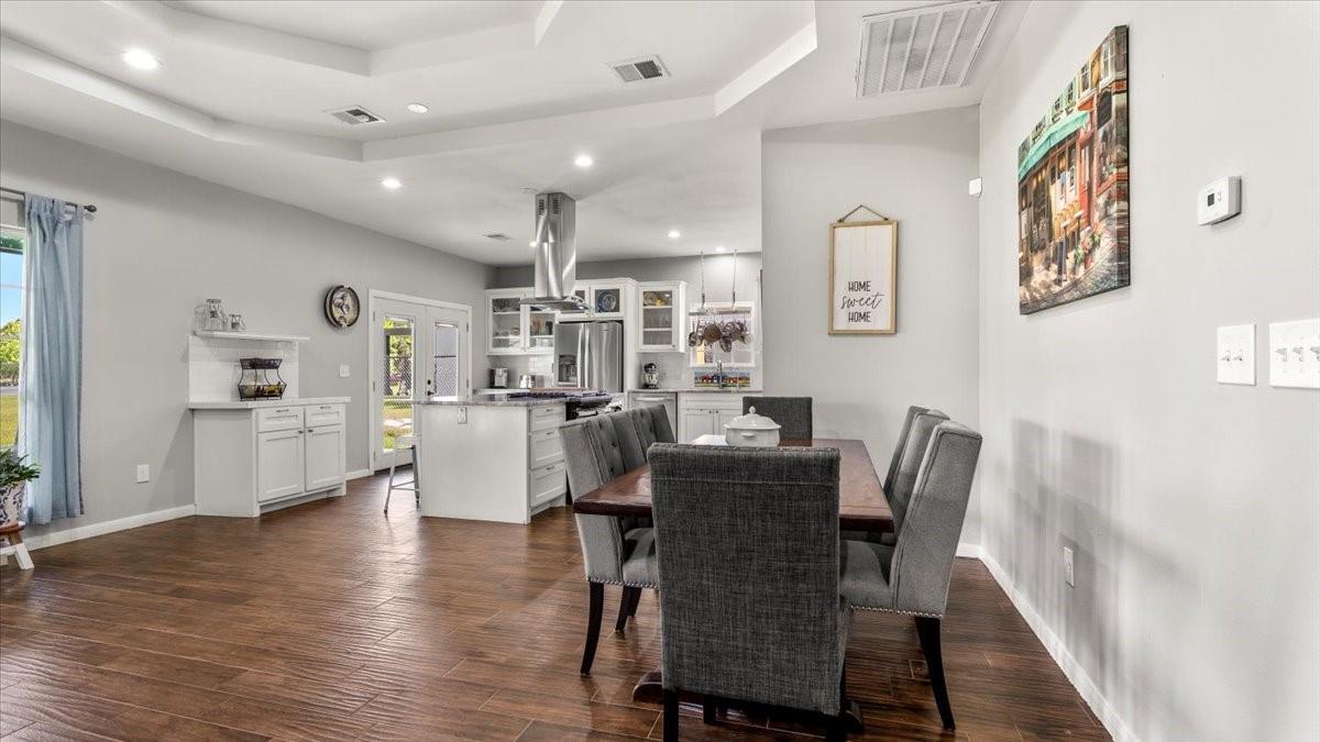 14422 Lakeside Terrace Drive