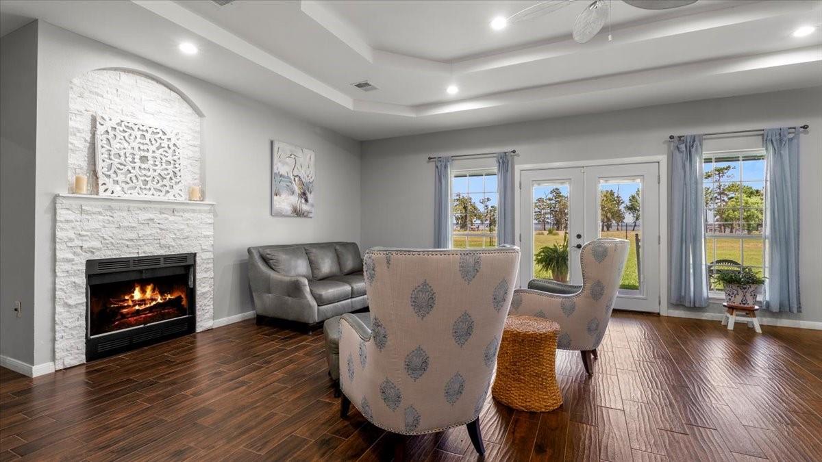 14422 Lakeside Terrace Drive