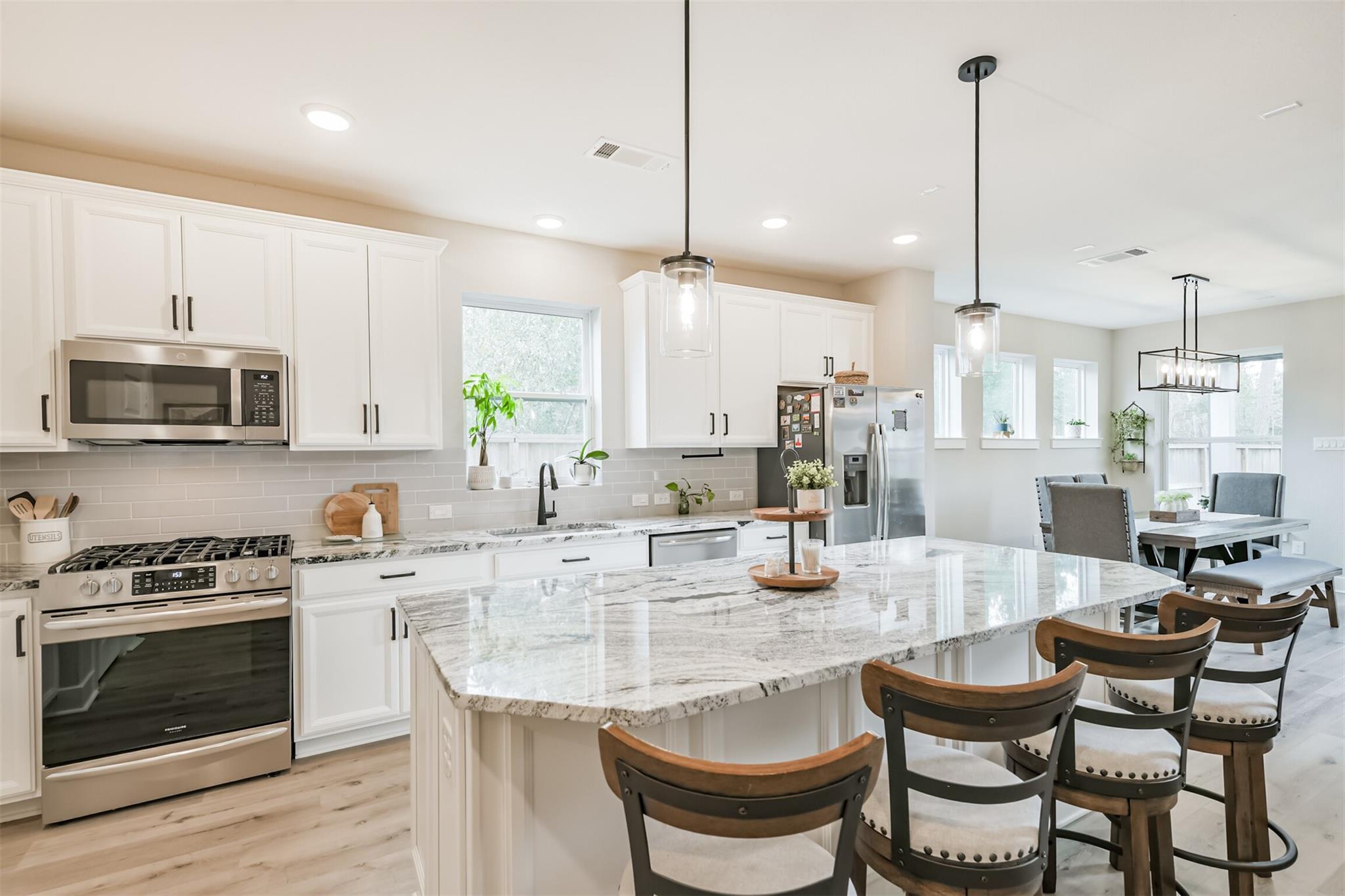 123 Kingsley Grove Street