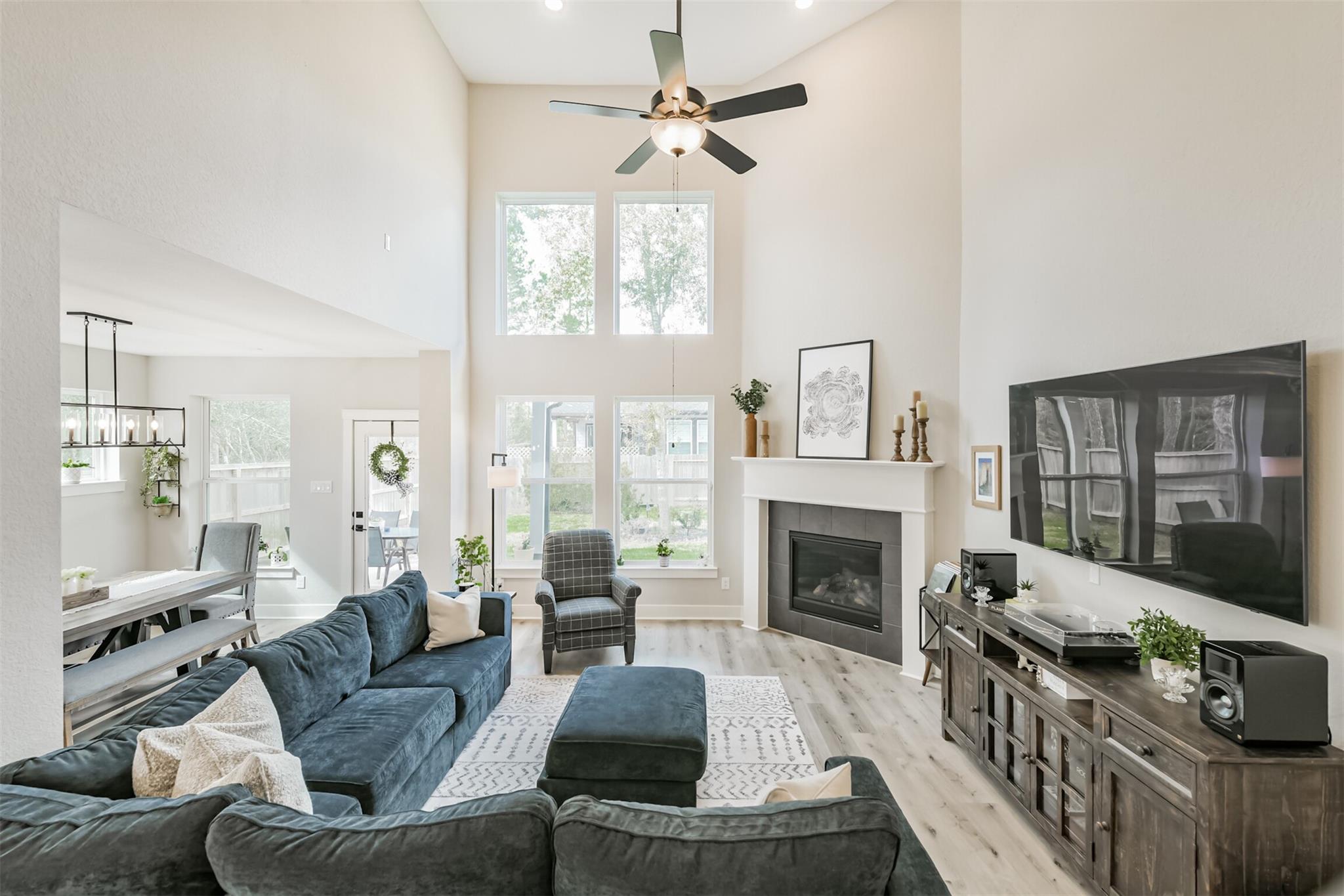 123 Kingsley Grove Street