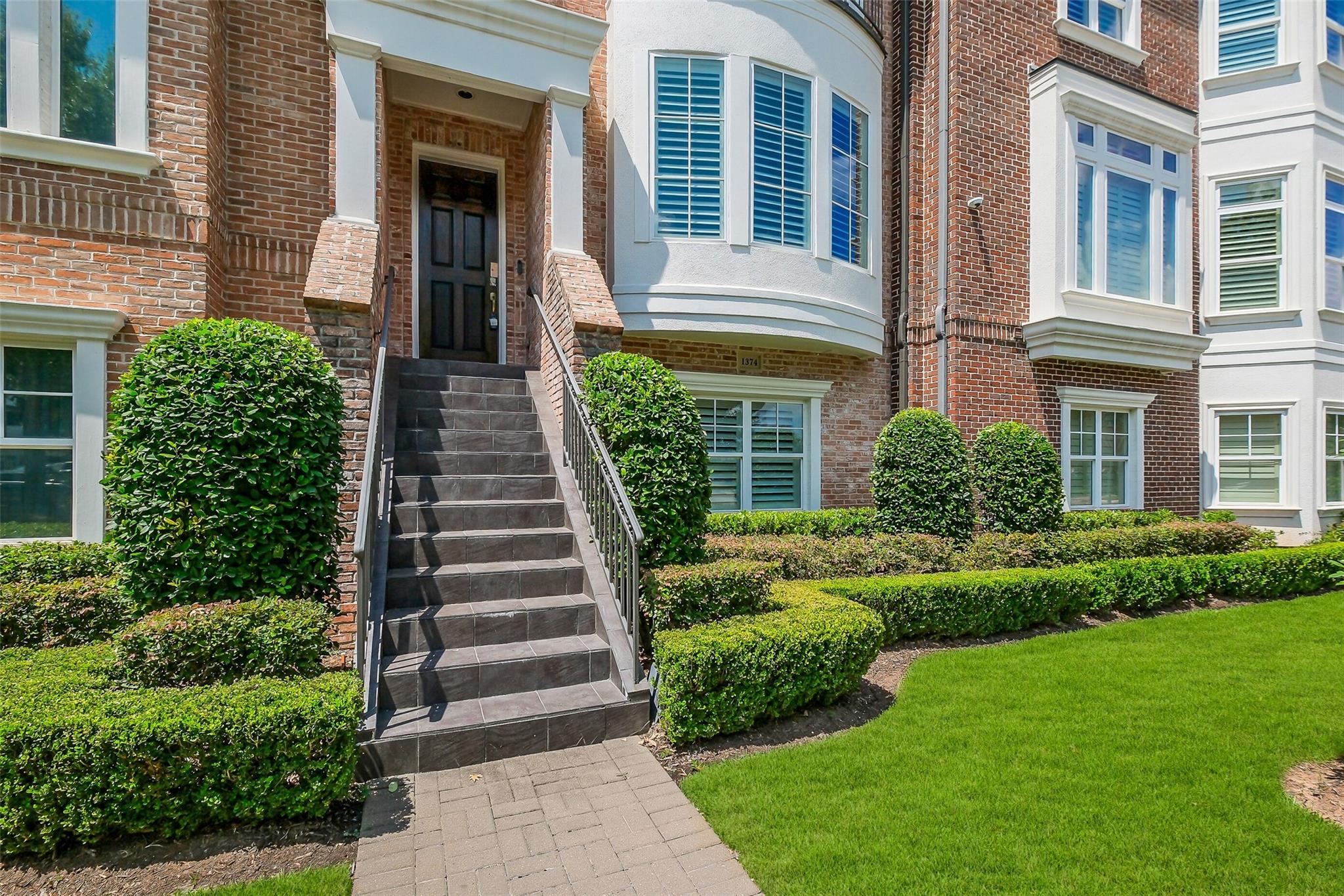 1374 Lake Pointe Parkway