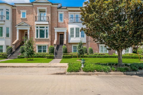 Photo of 1374 Lake Pointe Parkway, Sugar Land, TX 77478 (MLS # 83398559)