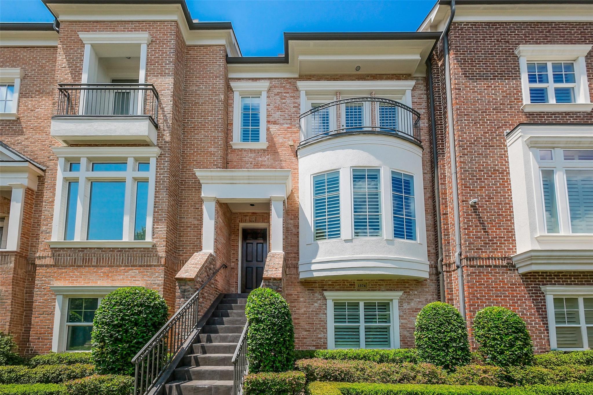 1374 Lake Pointe Parkway