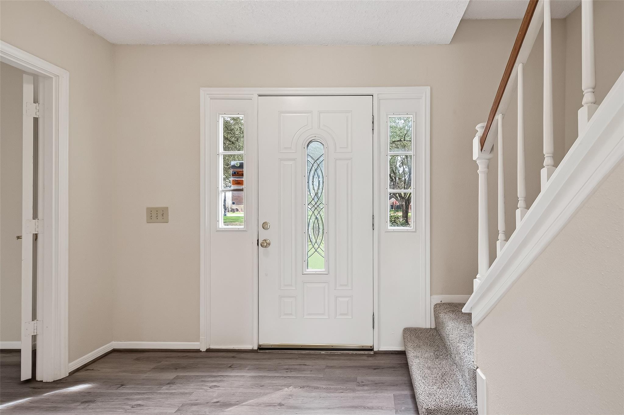 3102 Lakefield Way