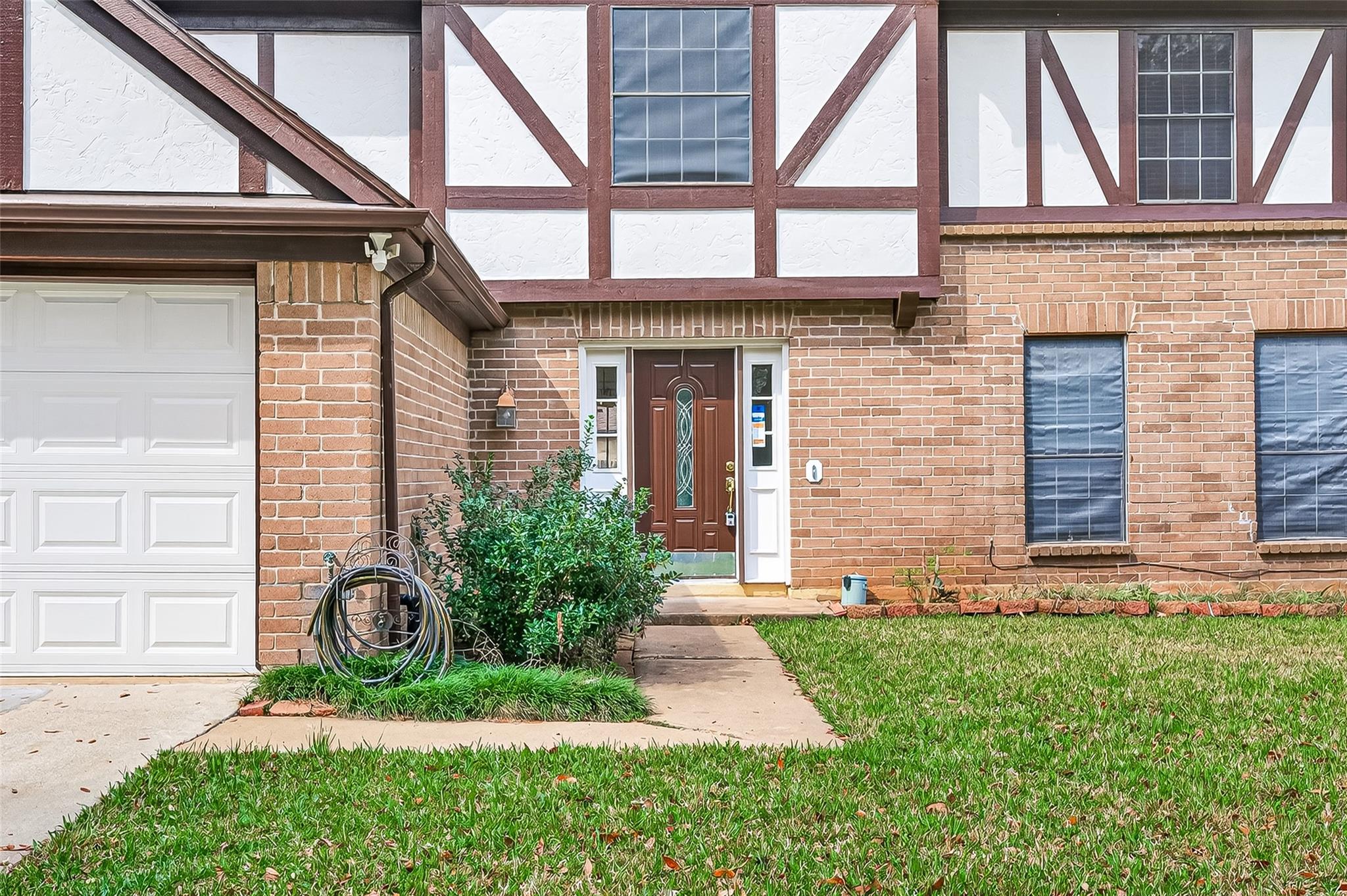 3102 Lakefield Way