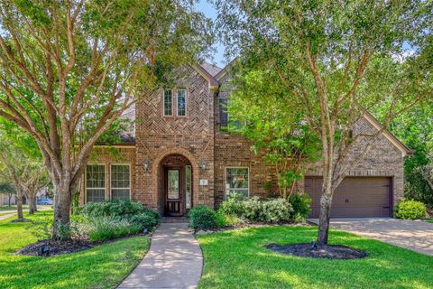 Photo of 18 Wyndehaven Lakes Drive, Katy, TX 77494 (MLS # 10727127)