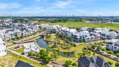 Townhouse For Sale - 8728 Park Kolbe Lane<br/> Harris County, Houston, TX 77080