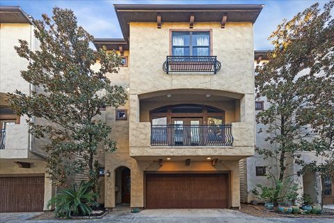 Photo of 937 W 21st Street, Houston, TX 77008 (MLS # 49336933)