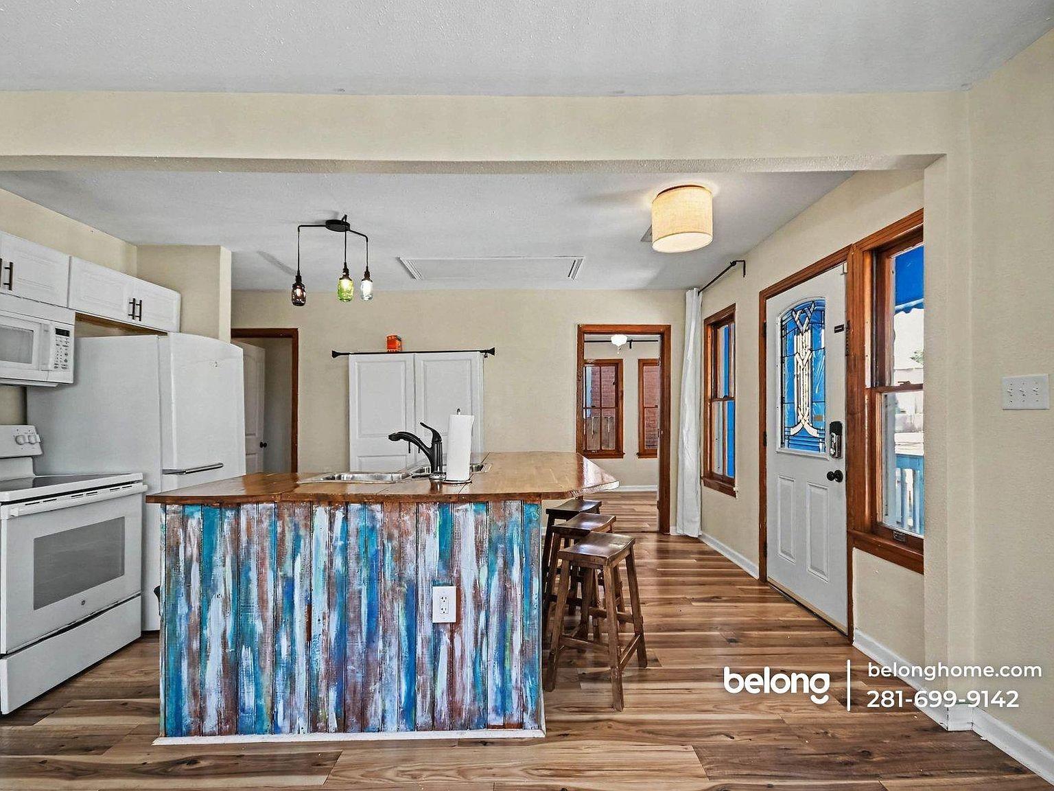 2907 Avenue M 1/2