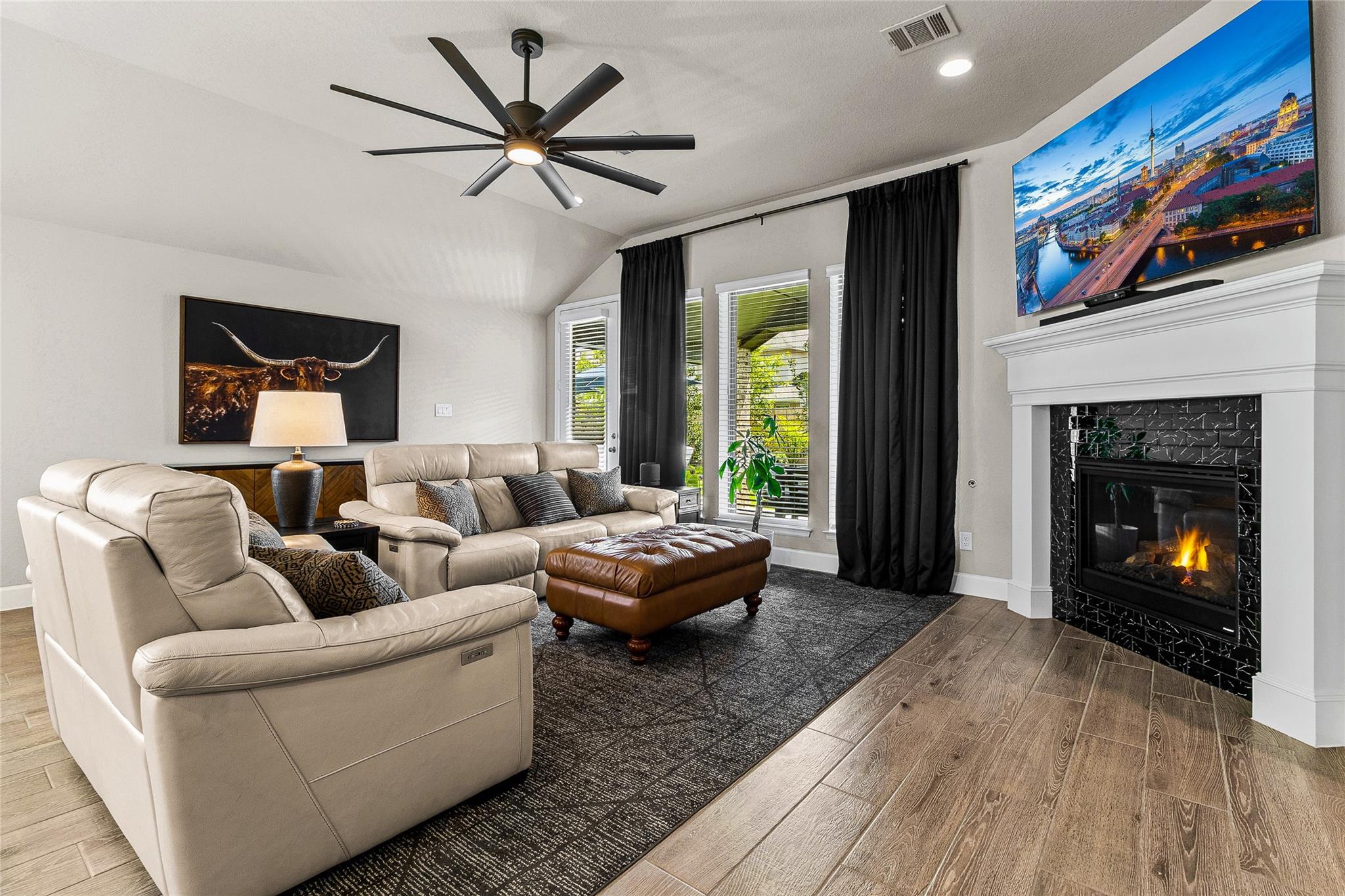 17835 Rojo Rocks Road