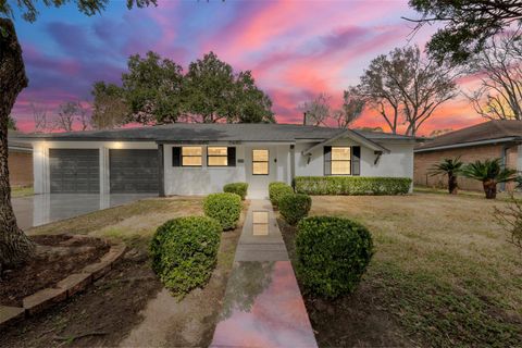 5734 Farwell Drive Houston TX 77035