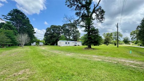 Photo of 115 County Road 6421, Dayton, TX 77535 (MLS # 10571432)