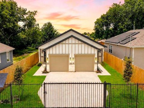 Photo of 4335 Alvin Street #A/B, Houston, TX 77051 (MLS # 42851748)