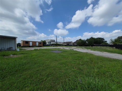 Photo of 13103 Wiman Road S, Houston, TX 77041 (MLS # 2645461)