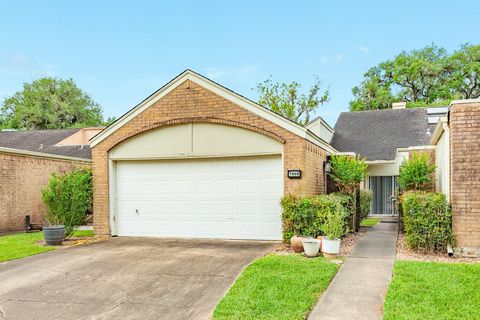 Photo of 1808 Veranda Drive, West Columbia, TX 77486 (MLS # 11120914)