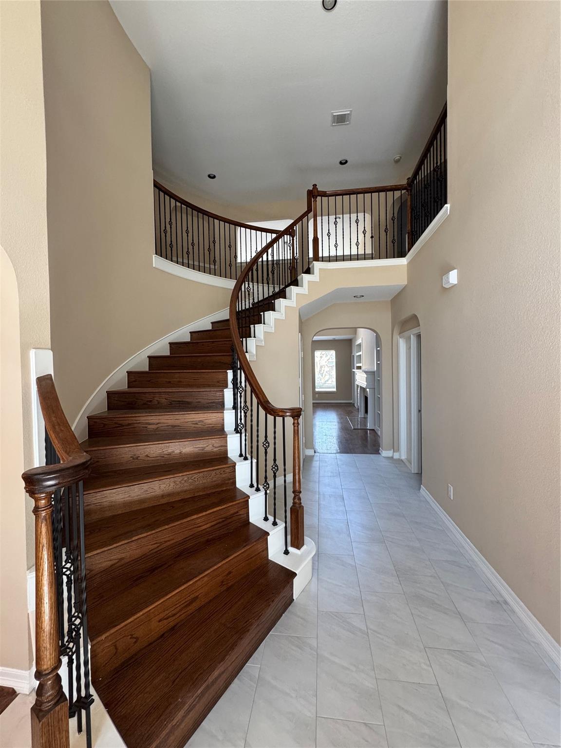 1412 Caine Hill Court