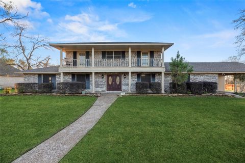 Photo of 231 Corpus Drive, Magnolia, TX 77354 (MLS # 20615960)