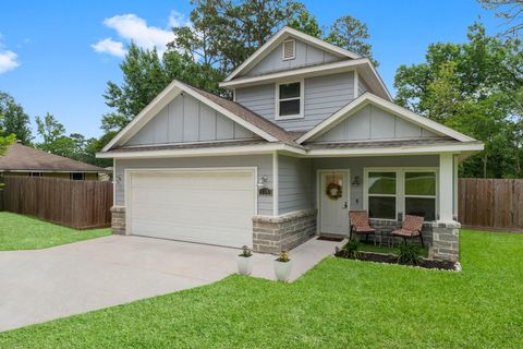 719 Cherokee Drive Montgomery TX 77316