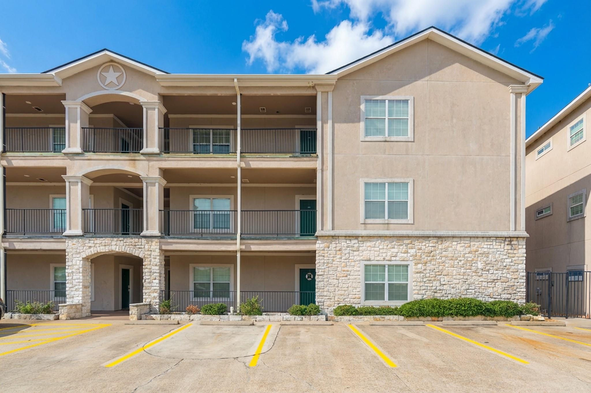7039 Kingston Cove Lane 110