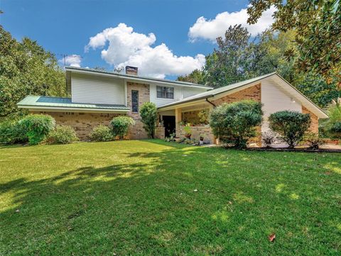 Photo of 1040 Us Highway 287 W, Woodville, TX 75979 (MLS # 79628812)