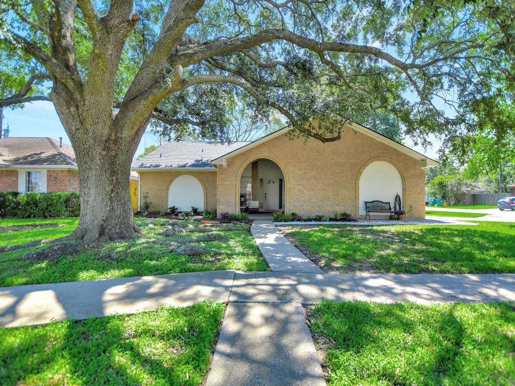 Photo of 21902 Meadowhill Drive, Spring, TX 77388 (MLS # 68635621)