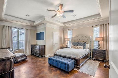 90 Victoria Drive W Montgomery TX 77356
