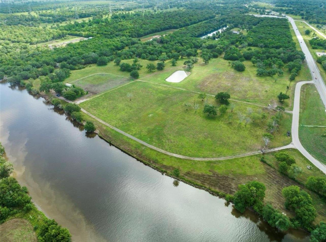 3198 Fm 521 Road