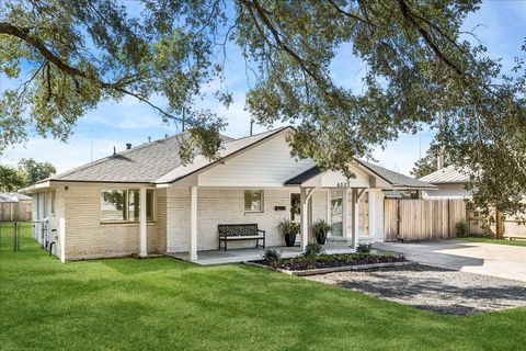 Photo of 6003 W 43rd Street, Houston, TX 77092 (MLS # 93118687) Photo of 6003 W 43rd Street, Houston, TX 77092 (MLS # 93118687)