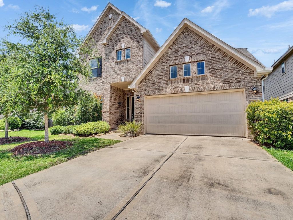 Photo of 26922 Skylark Bluff Trail, Katy, TX 77494 (MLS # 82985070)