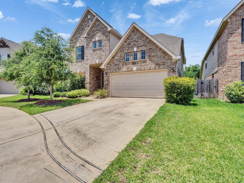 Photo of 26922 Skylark Bluff Trail, Katy, TX 77494 (MLS # 82985070)