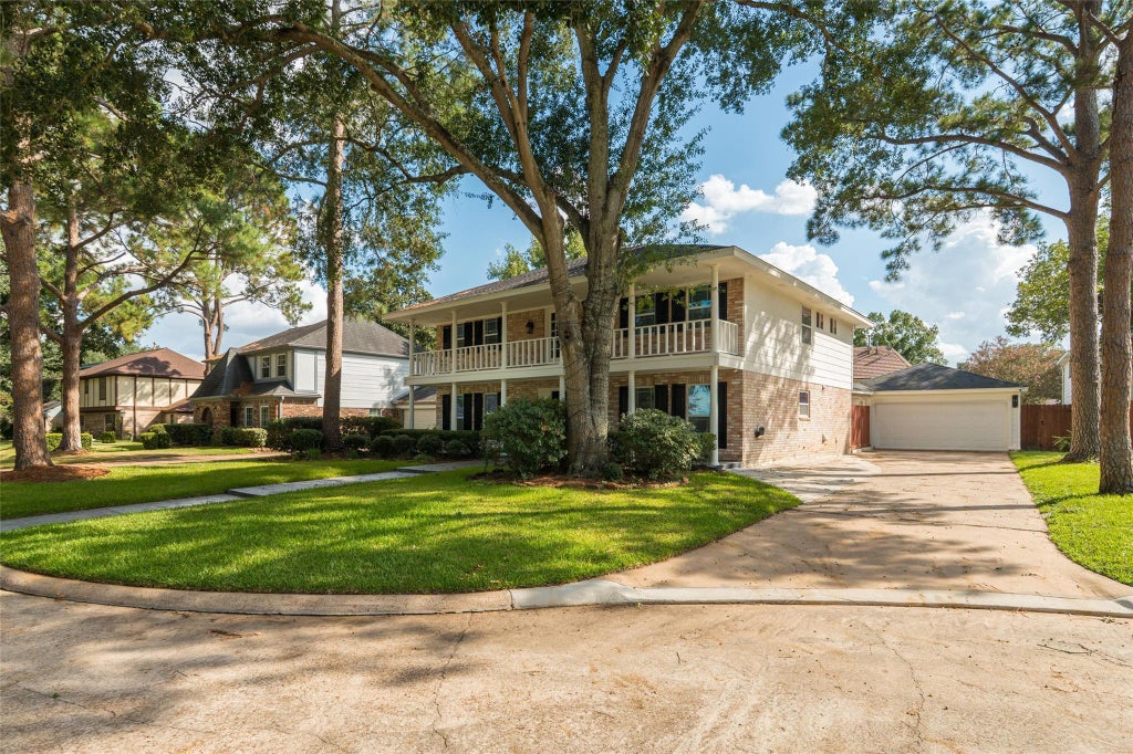 Photo of 18115 Longcliffe Drive, Houston, TX 77084 (MLS # 7342972)